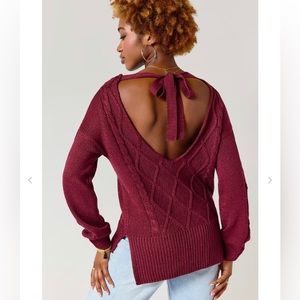 NWT Jonnie Deep V Cable Knit Sweater Small